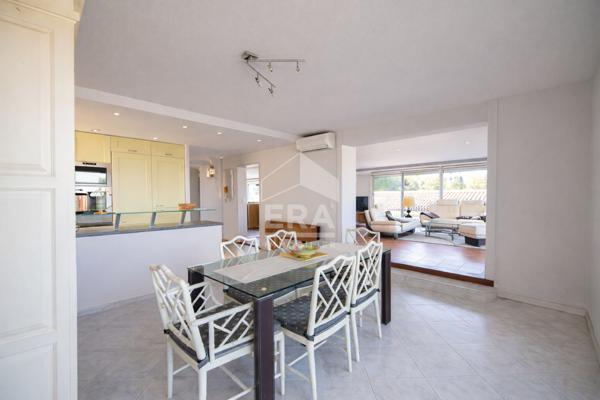 RARE. Superbe 5 pièces avec vue mer, master suite, résidence dominante. Tout à pied