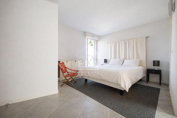 RARE. Superbe 5 pièces avec vue mer, master suite, résidence dominante. Tout à pied