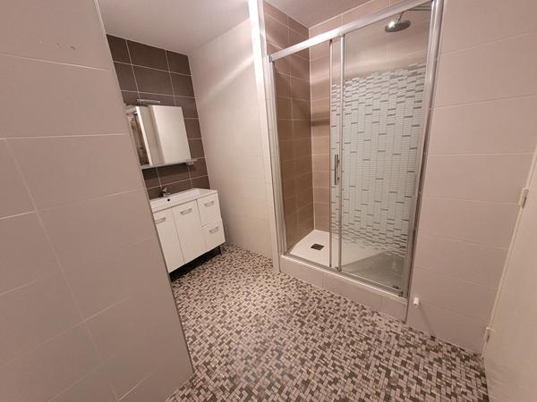 Location appartement près de ST AVOLD - 5 pièce(s) - 110 m² - 680 €/mois