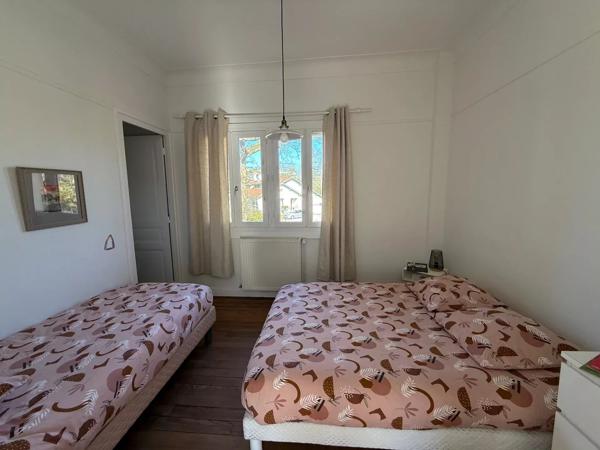 Belle maison de ville avec jardin privé