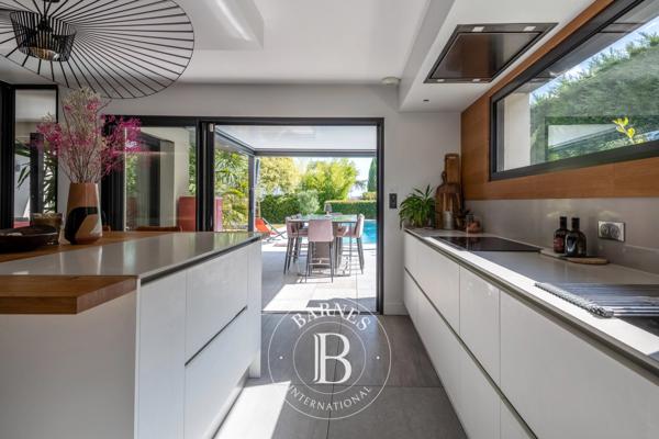 Saint-Didier-au-Mont-d'Or, Maison 6 Chambres -  265 m² à vendre