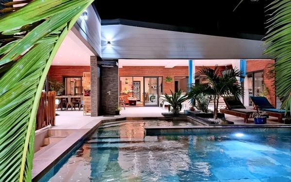 Maison à vendre    12 pièces •  Saint-François