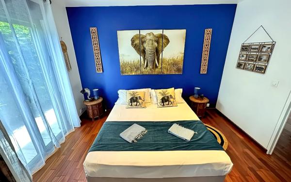 Maison à vendre    12 pièces •  Saint-François