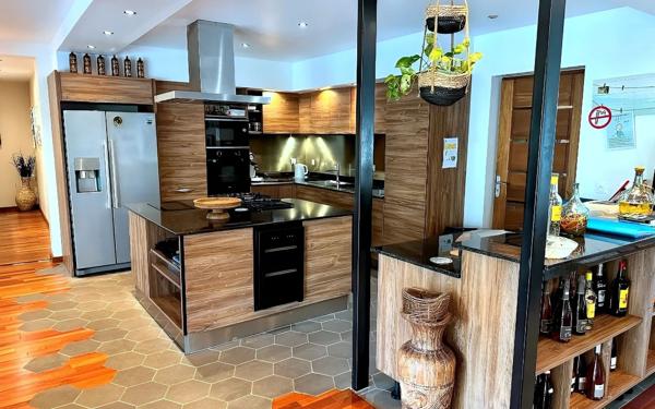 Maison à vendre    12 pièces •  Saint-François