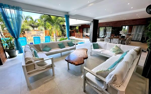 Maison à vendre    12 pièces •  Saint-François