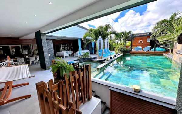 Maison à vendre    12 pièces •  Saint-François