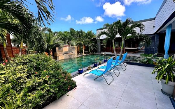 Maison à vendre    12 pièces •  Saint-François