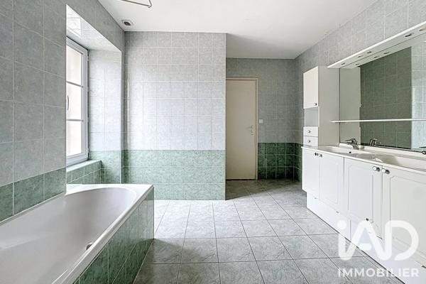 Maison à vendre 5 pièces 126 m² Courçon