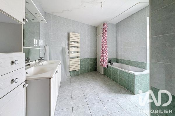 Maison à vendre 5 pièces 126 m² Courçon