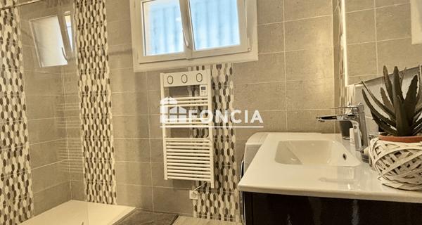 À vendre Maison 5 pièces 98.62 m² - Saintes 17100