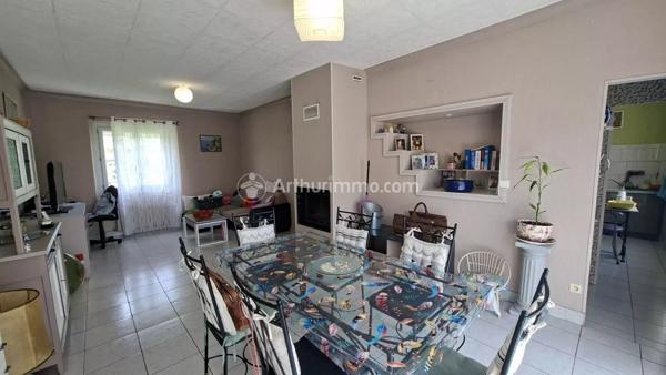 Vente                                                      Maison
                        
                     6 pièces                      124 m2                     à Castres
