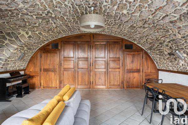 Appartement 5 pièces de 150 m² à Claix (38640)