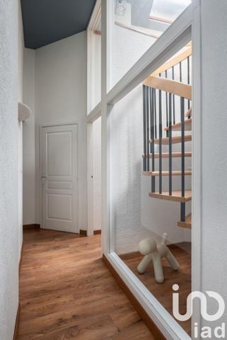 Appartement 5 pièces de 150 m² à Claix (38640)