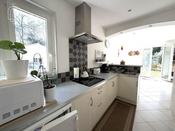 Maison 170 m² avec appartement indépendant, piscine chauffée