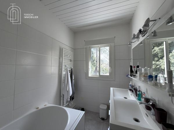 Maison 170 m² avec appartement indépendant, piscine chauffée