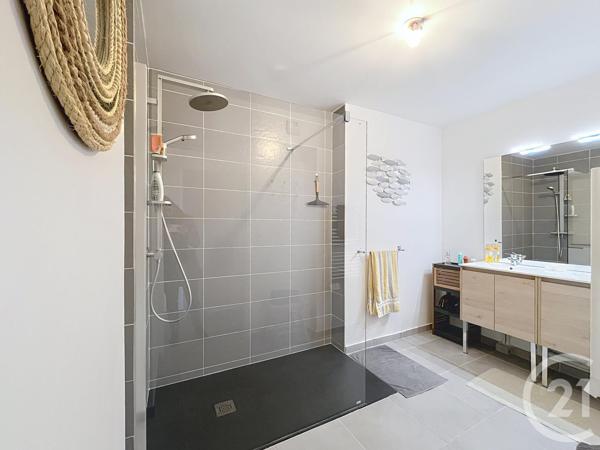 Appartement T3 à vendre  3 pièces - 65 m2 CAVALAIRE SUR MER - 83