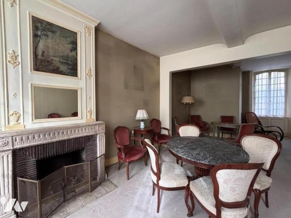 Charmant Hôtel Particulier du 18ème au Cœur de Valognes