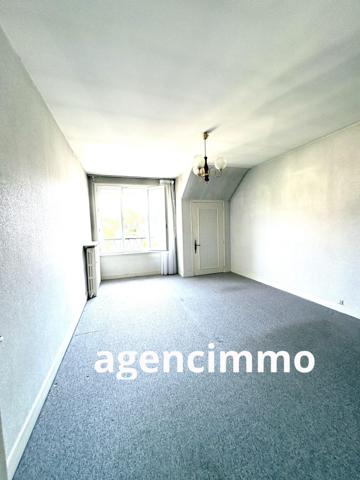 À vendre - Maison individuelle, 8 pièces située à Bagneux (92220)