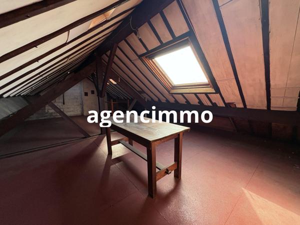 À vendre - Maison individuelle, 8 pièces située à Bagneux (92220)