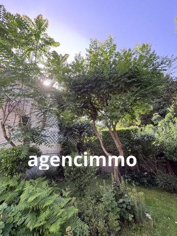 À vendre - Maison individuelle, 8 pièces située à Bagneux (92220)