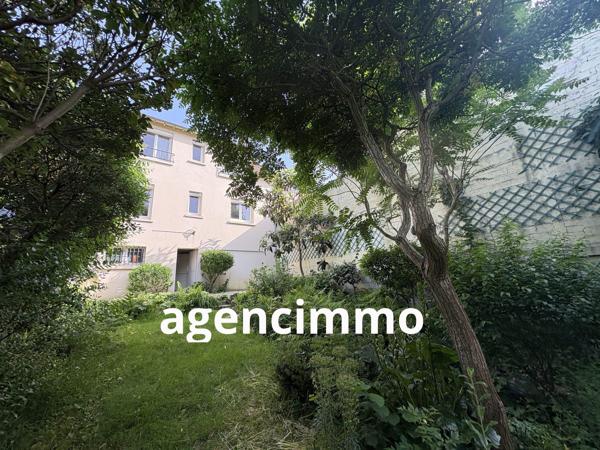 À vendre - Maison individuelle, 8 pièces située à Bagneux (92220)