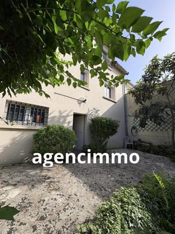 À vendre - Maison individuelle, 8 pièces située à Bagneux (92220)