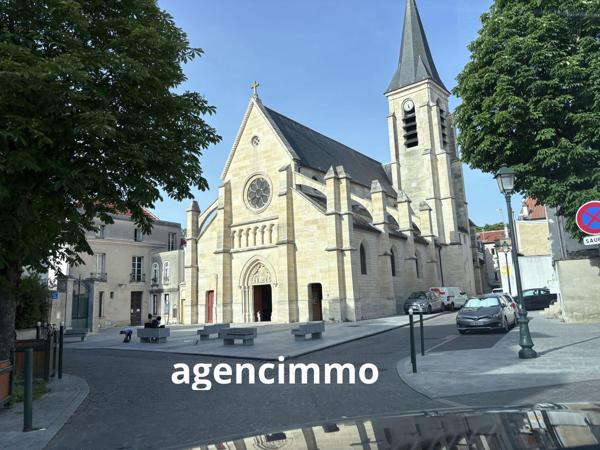 À vendre - Maison individuelle, 8 pièces située à Bagneux (92220)