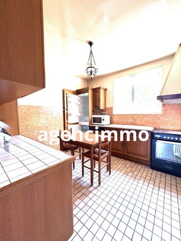 À vendre - Maison individuelle, 8 pièces située à Bagneux (92220)