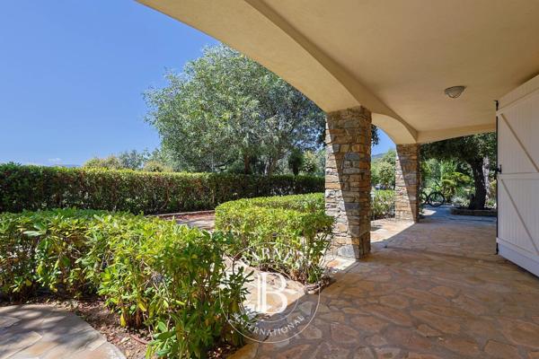 Grimaud, Maison 5 Chambres -  190 m² à vendre