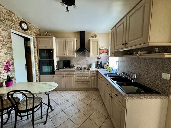 Maison Combs La Ville 5 pièce(s) 135 m2