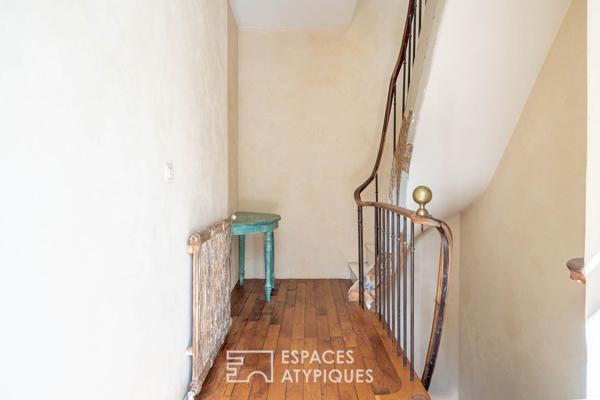 Maison avec atelier et jardin