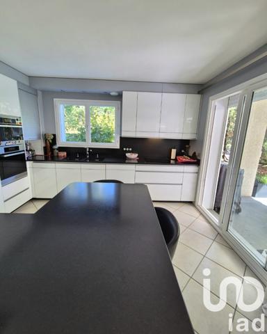 Maison à vendre 6 pièces 164 m² Archamps