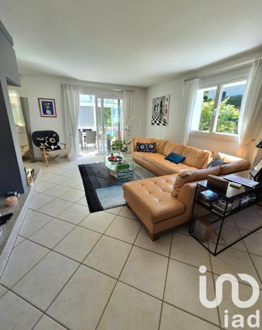 Maison à vendre 6 pièces 164 m² Archamps