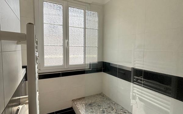 Appartement à louer    3 pièces • 52 m2 Compiègne