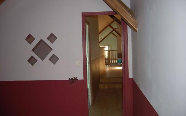 Immeuble à vendre    5 pièces • 96,77 m2 Saint-Satur