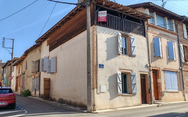 Maison à vendre    3 pièces •  Beaumont-de-Lomagne