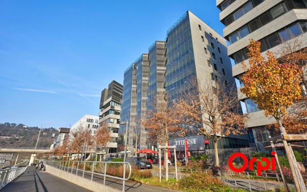 Appartement à vendre    4 pièces • 93,63 m2 Lyon 2