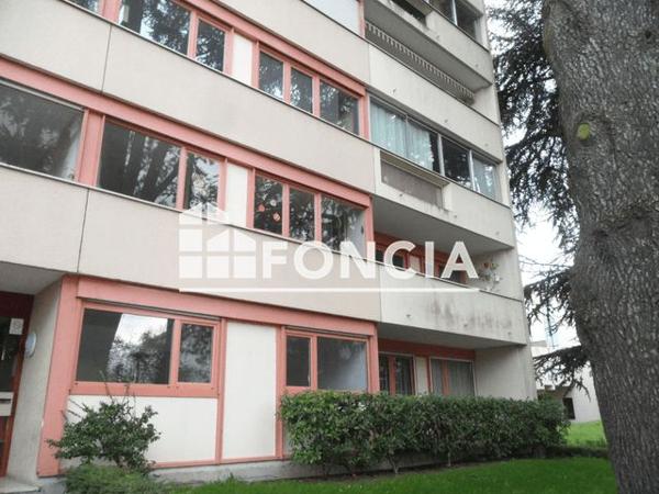 Location Studio 32.7 m² - 16 ALLEE DU CLOS FLEURI Orleans 45000