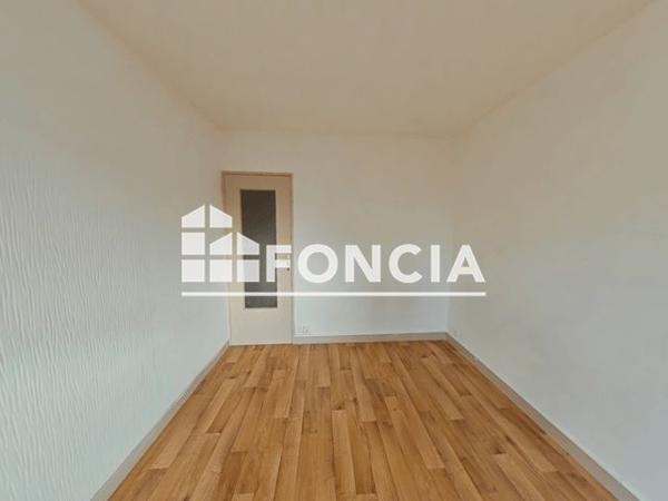 Location Studio 32.7 m² - 16 ALLEE DU CLOS FLEURI Orleans 45000