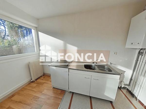 Location Studio 32.7 m² - 16 ALLEE DU CLOS FLEURI Orleans 45000