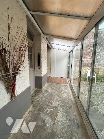 maison individuelle avec jardin et garage