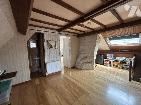 maison individuelle avec jardin et garage