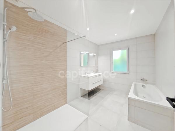 A vendre à Demigny (71) maison neuve de 146 m² 6 pièces 4 chambres 684 m² de terrain !