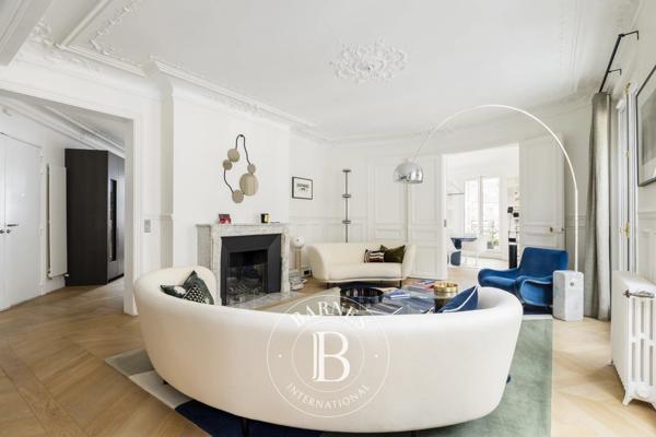 Paris 6ème, Appartement 2 Chambres -  130 m² à vendre
