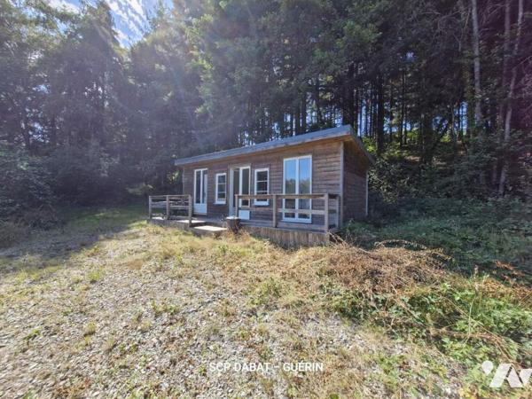 Maison d'habitation avec étangs