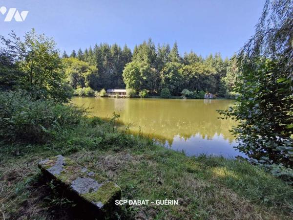 Maison d'habitation avec étangs