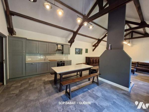 Maison d'habitation avec étangs