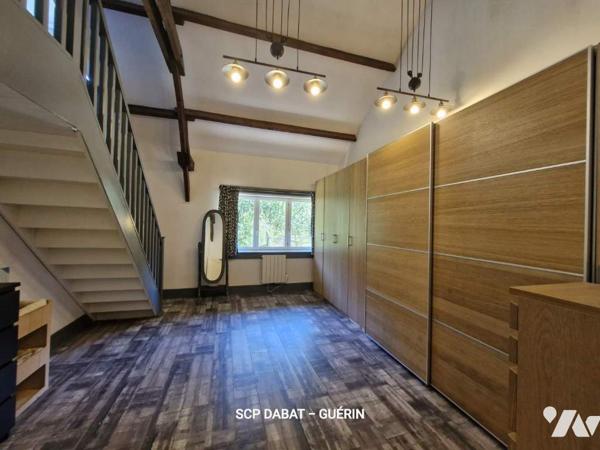 Maison d'habitation avec étangs