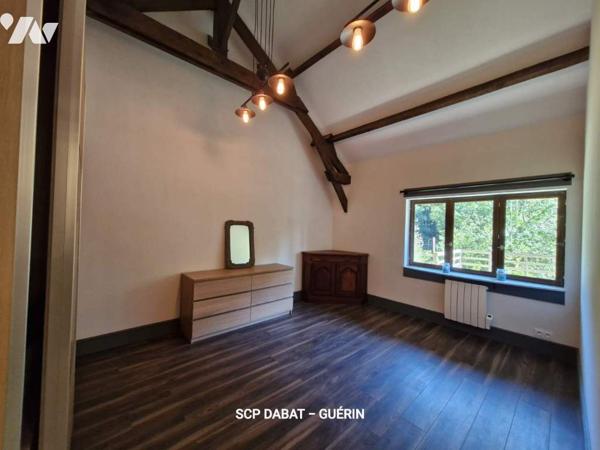 Maison d'habitation avec étangs