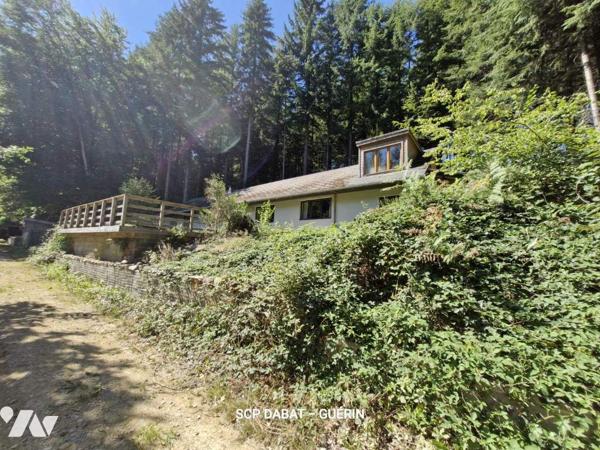 Maison d'habitation avec étangs